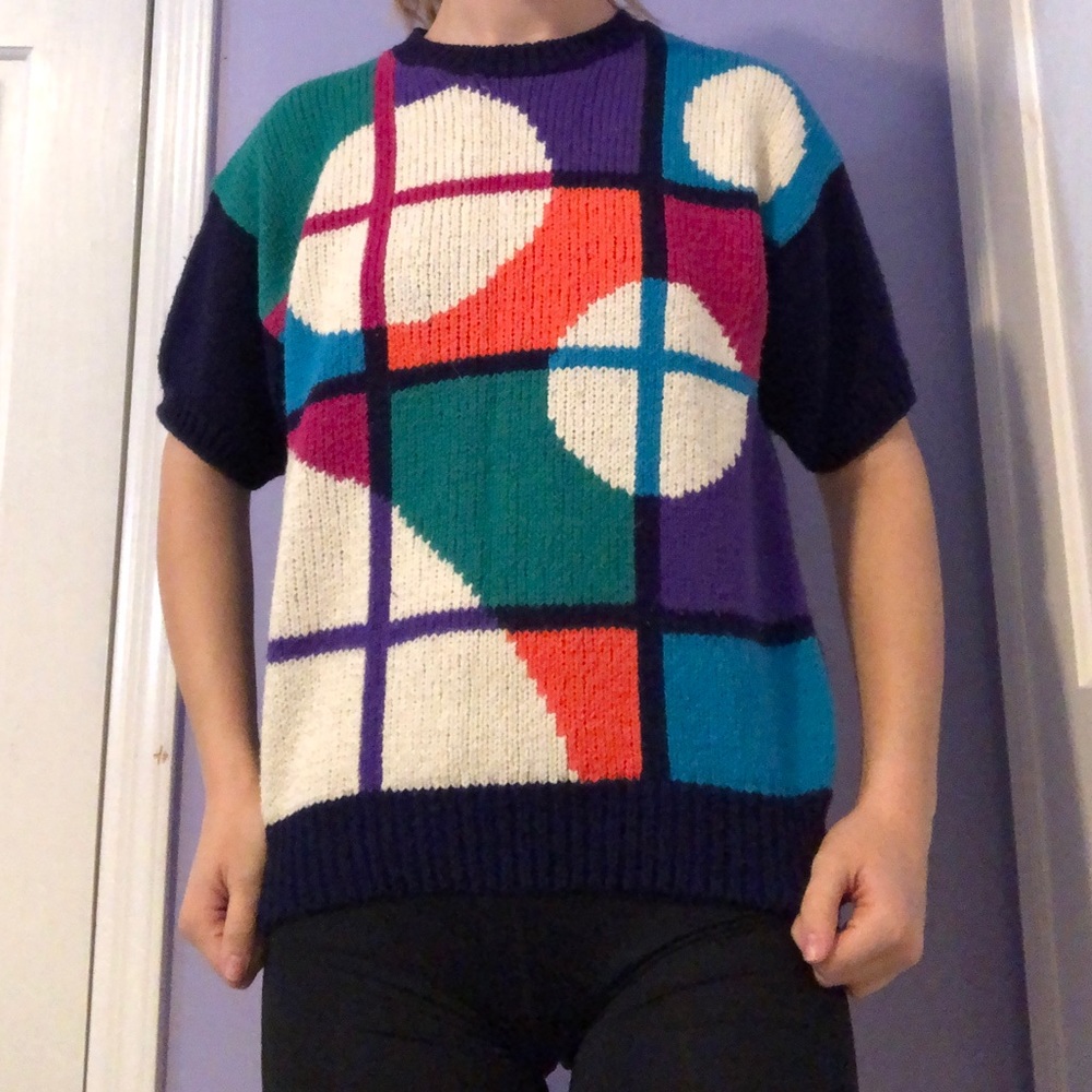 VINTAGE short sleeve abstract art sweater
